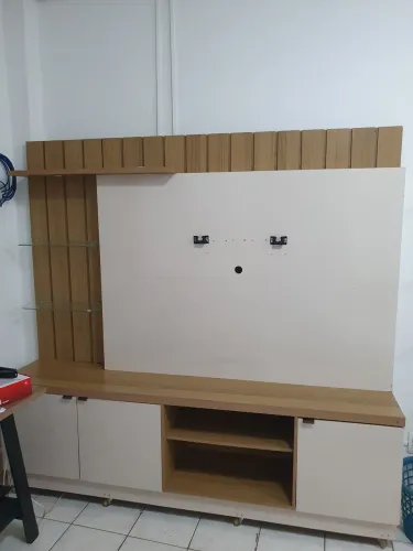 Rack acoplado com Painel de TV