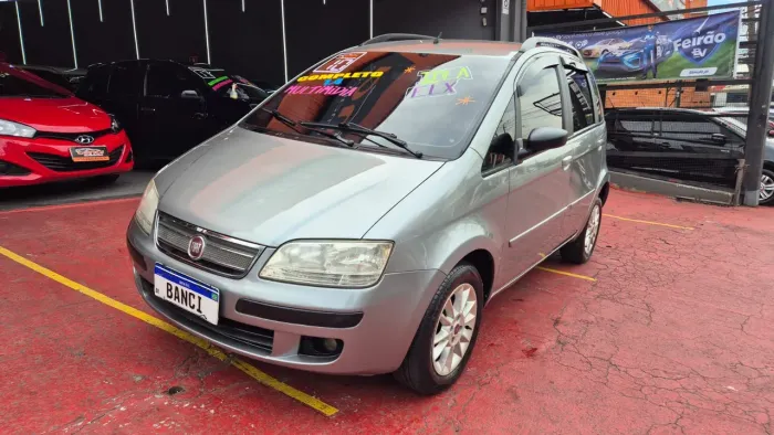 Fiat Idea ELX 1.4 MPI Fire Flex 8V 5P 2010