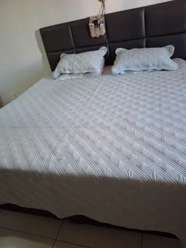 Cama box Euro e colchão Pillomed king