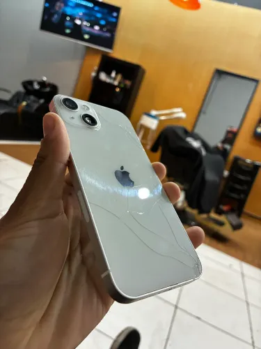 iPhone 13 - usado