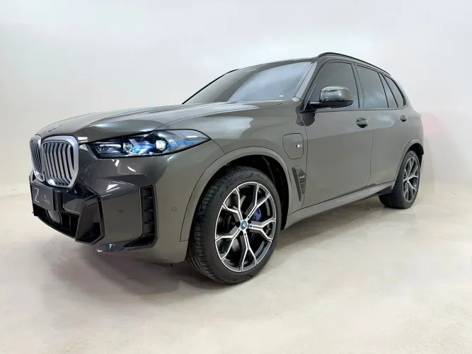 BMW IX Xdrive 50 Sport Aut. (elétrico) 2024