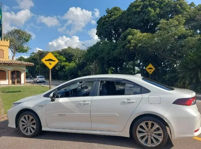 Toyota Corolla Altis Prem. Hybrid 1.8 Flex AUT 2021