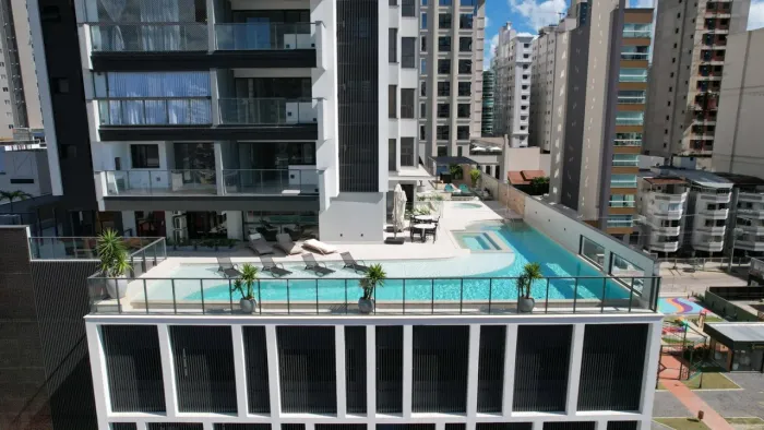 Apartamento para Venda em Itapema, Meia Praia, 3 dormitórios, 3 suítes, 4 banheiros, 3 vag