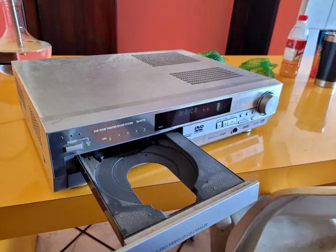 DVD Home Theather Panasonic SA-HT75