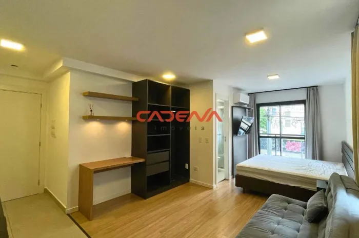 Studio para aluguel no Mercês