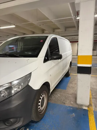 Mercedes-Benz Vito 111 CDI Furgão 1.6 TB Diesel 4P MEC 2016