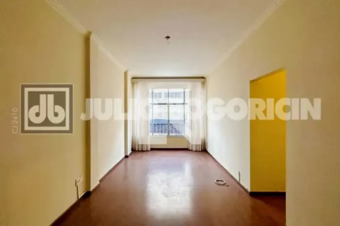 Apartamento : / Residencial / Copacabana