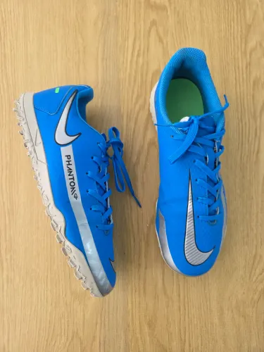 chuteira nike phantom club society azul 38