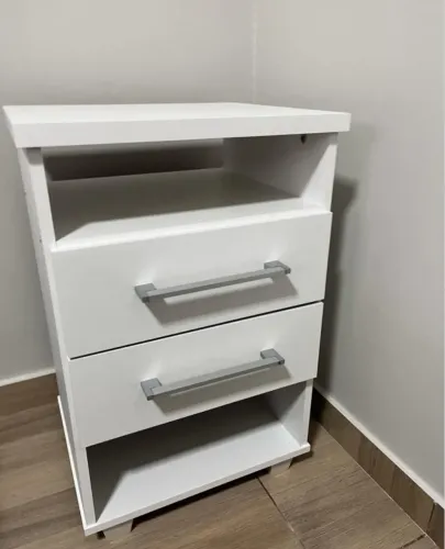 Promoção Mesa de Cabeceira Branco - 27/02/26