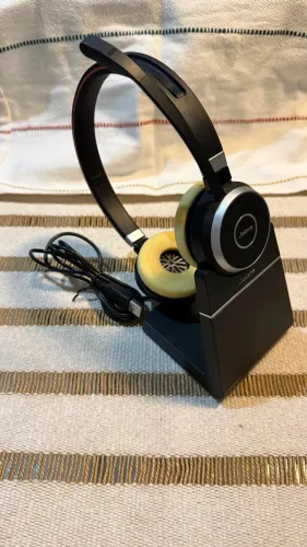 Fone Headset Jabra GN Evolve 65 com base