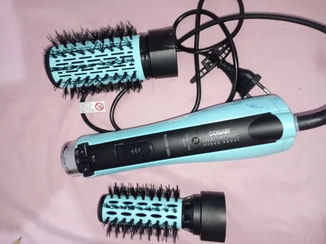 Escova Secadora Rotativa Rotating Hilyaluronic CONAIR