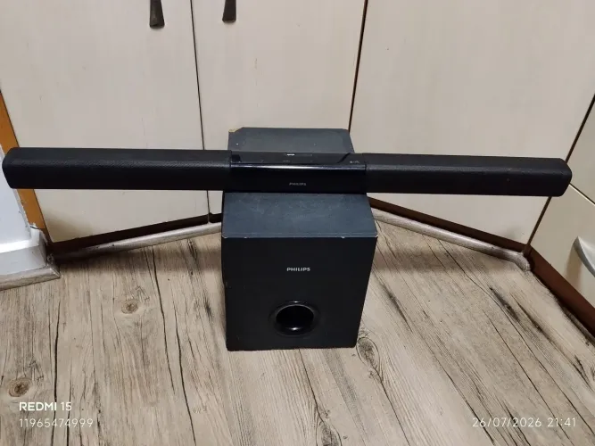 Soundbar philips htl3110 com subwoofer ( precisa de reparo)
