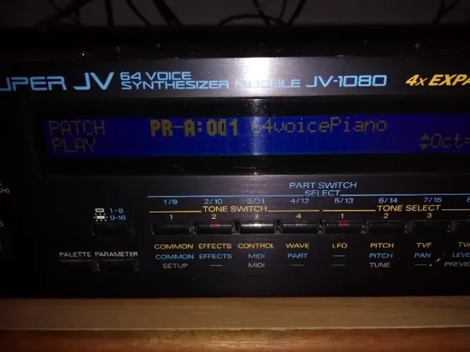 Roland JV-1080