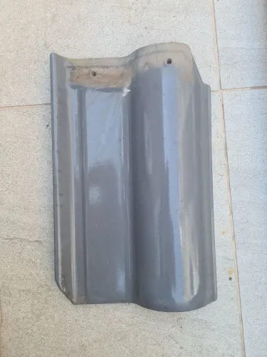 Telha cerâmica cinza
