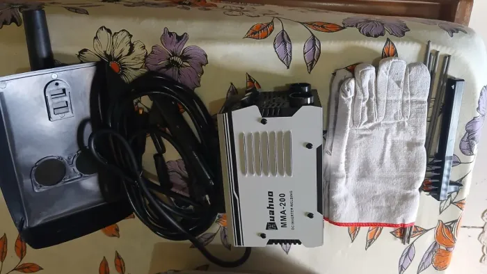 Vendo máquina de solda nova completa