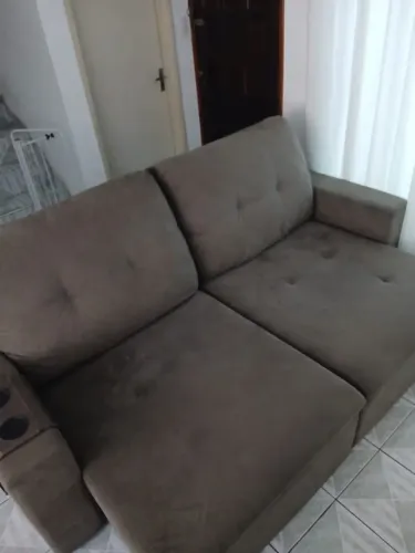 Sofá retrátil e reclinável