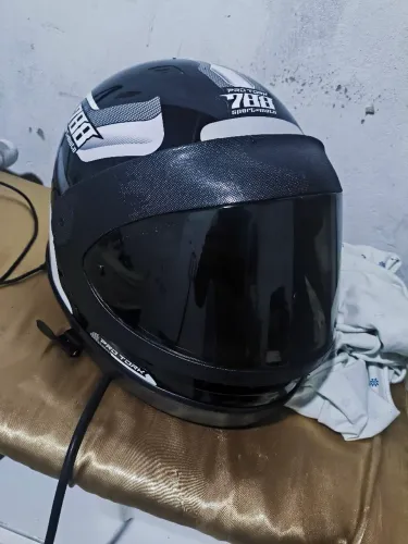 VENDO CAPACETE PRO TORK 788, TODO BOM