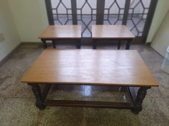 Conjunto de mesas de sala