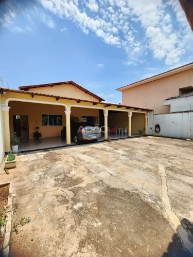 CASA RESIDENCIAL - VILA MORAIS