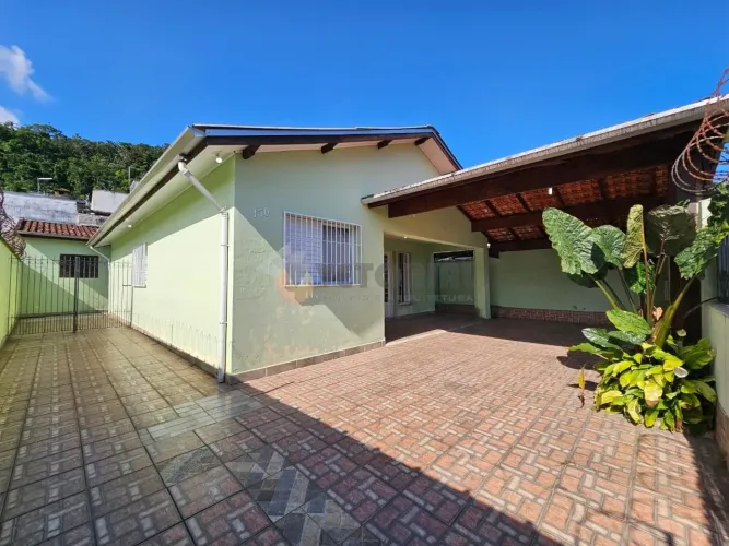 Casa com 3 dormitórios à venda, 108 m² por R$ 670.000,00 - Sumaré - Caraguatatuba/SP