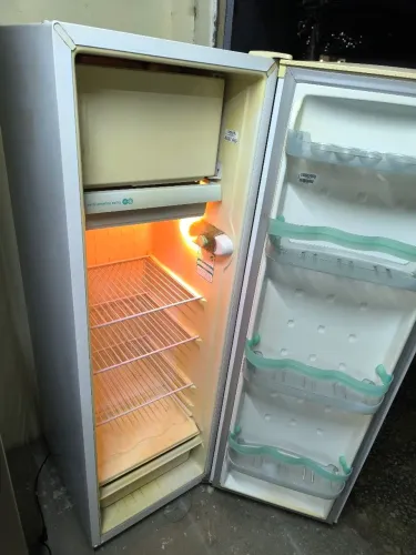 Geladeira Consul slim 280L