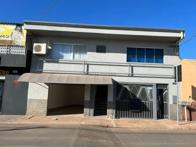 Casa Residencial e Comercial