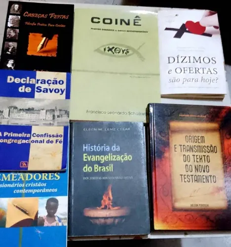 Lote com 17 Livros cristãos em estado de novo. LEIA A DESCRIÇÃO. NÃO VENDO SEPARADAMENTE