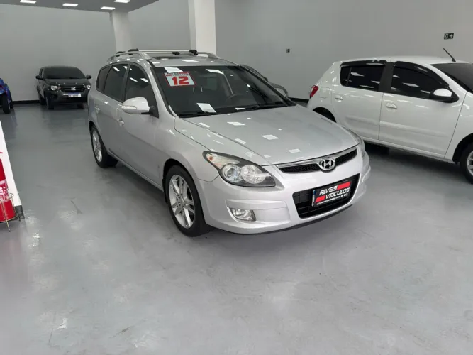 Hyundai I30CW 2.0 16V 145cv Aut. 5P 2012