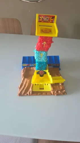 Hot Wheels Monster Trucks Arena Smashers - Desafio do Salto
