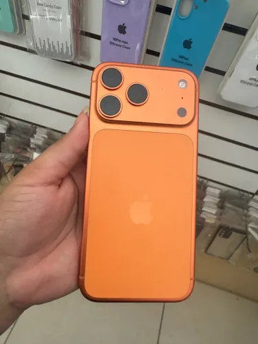 iPhone 17 pro Max todo original e ainda na garantia da Apple