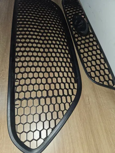 Grade colmeia Ford Focus