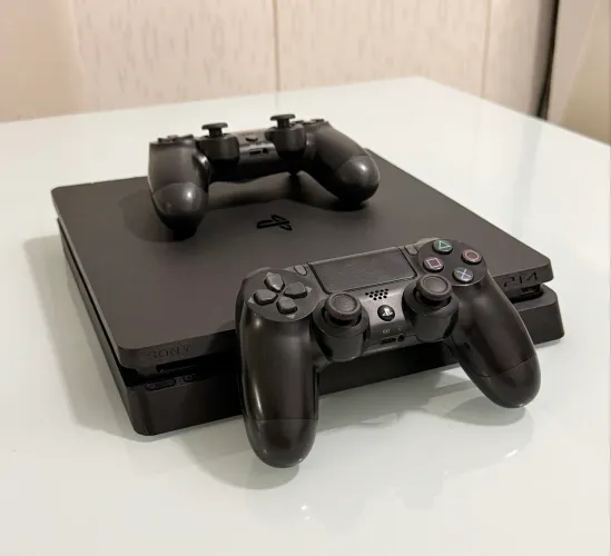 Ps4 slim