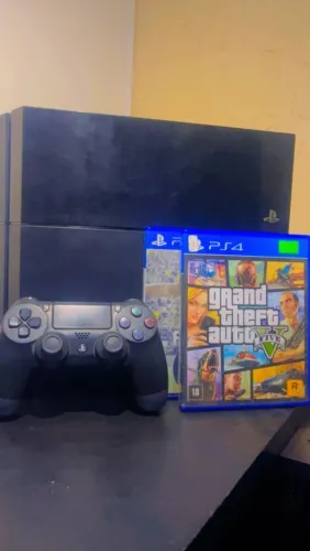 PS4 + controle original + 2 jogos físicos 
