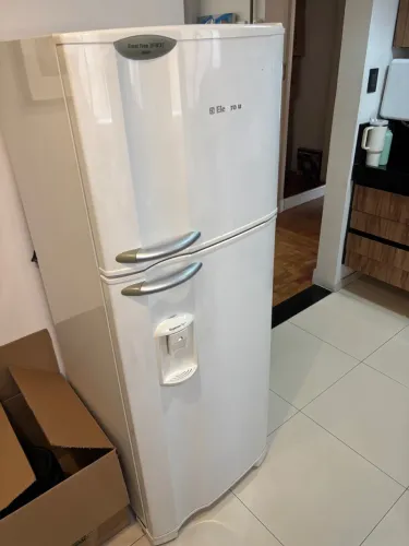 Geladeira Electrolux Frost Free DFW35 - funcionando perfeitamente