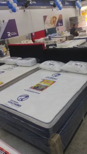 Cama casal Berlim 1.38x 1.88