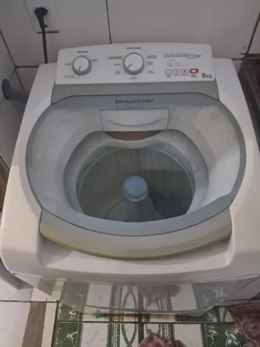 Máquina com detalhes