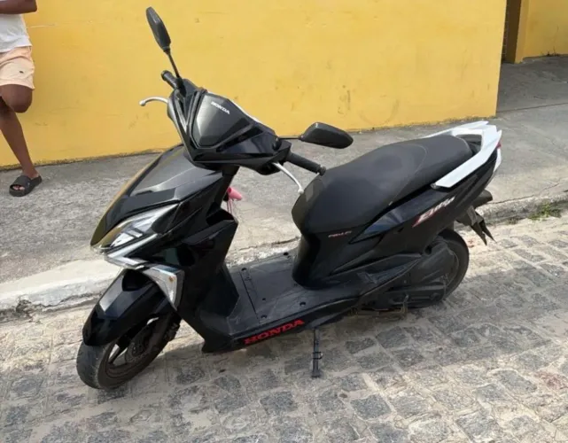 Moto automática Elite 125