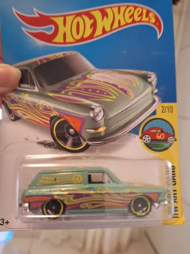 Hotwheels Custom 69 volkswagen squareback novo