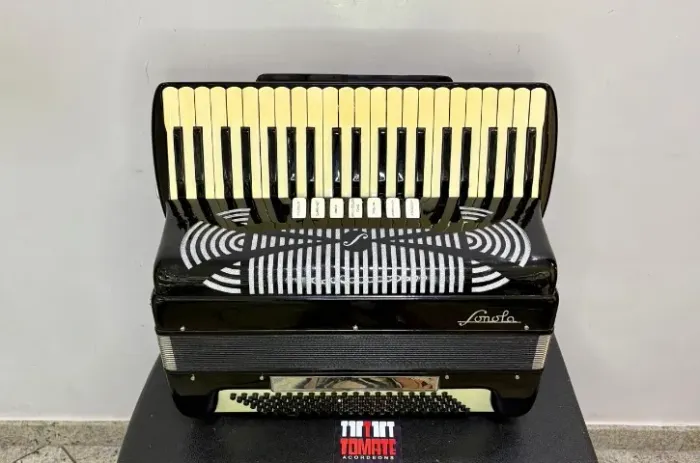 Acordeon Sonola AA7