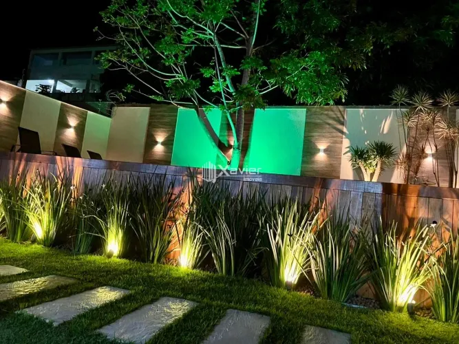 Casa mobiliada com 4 quartos, lazer completo e piscina a 1 quadra do mar em Setiba, Guarap