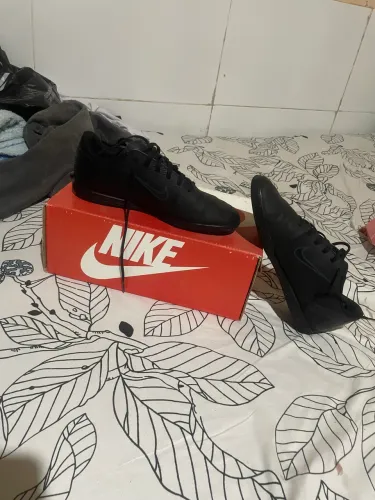 Tênis de futsal Nike,Tamanho 38 usada poucas vezes