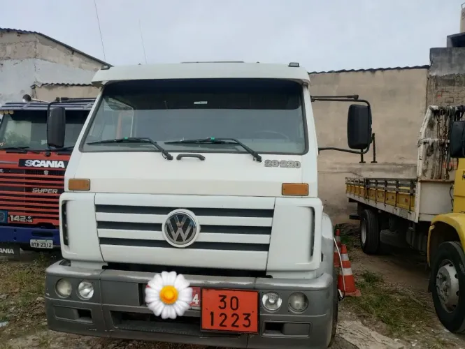 VW 23220 ano 2005 truk