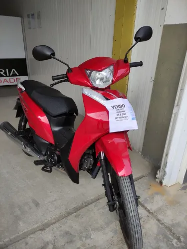 Único dono moto semi nova e revisada recentemente