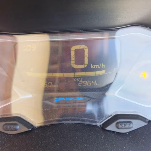 PCX vermelha nova de mas