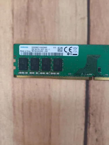 Memória Samsung 8GB DDR4 2400MHz Original para PC Desktop
