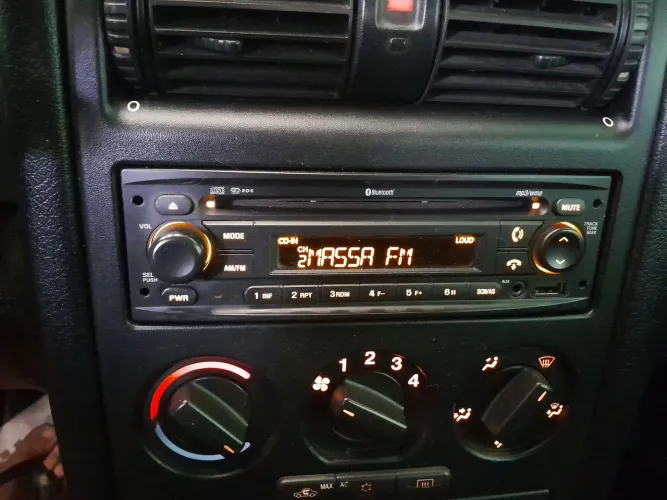 Radio original gm do astra cor âmbar so 750 reais tem o código zap *