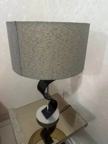 ABAJUR E MESINHA