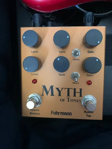 Pedal de overdrive Myth Fuhrmann seminovo 