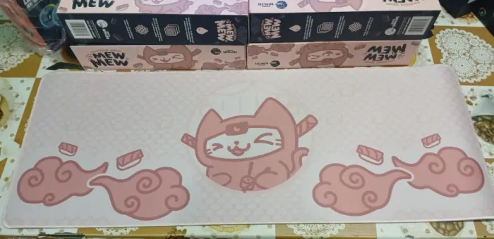 Mousepad Mew mew rosa, 80x30 ,novo lacrado na caixa.