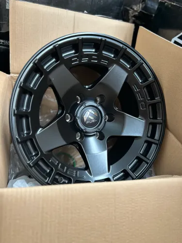Jogo De Roda Fuel D733 Preto Semi-Brilho 6x139 - 17x9 Offset +1 (Nv)